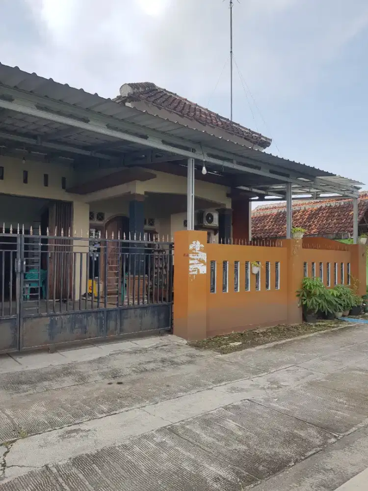Di Jual Rumah luas 165 m di pusat kota purwodadi