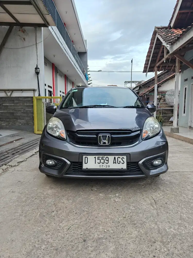 Kilometer rendah,Honda Brio E  2018 Bensin