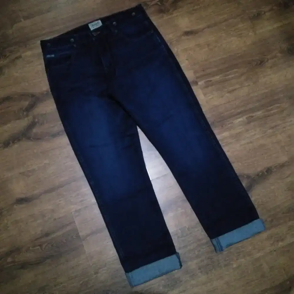 Celana Jeans Wrangler Greensboro Denim Blue Washed Original