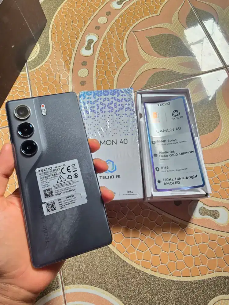 Tecno camon 40 8/256 mulus lengkap garansi
