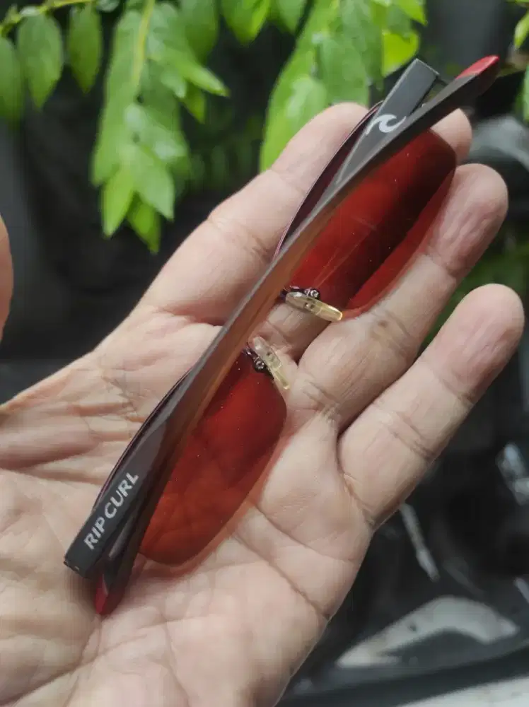 Kacamata fashion merk Rip Curl authentic mulus