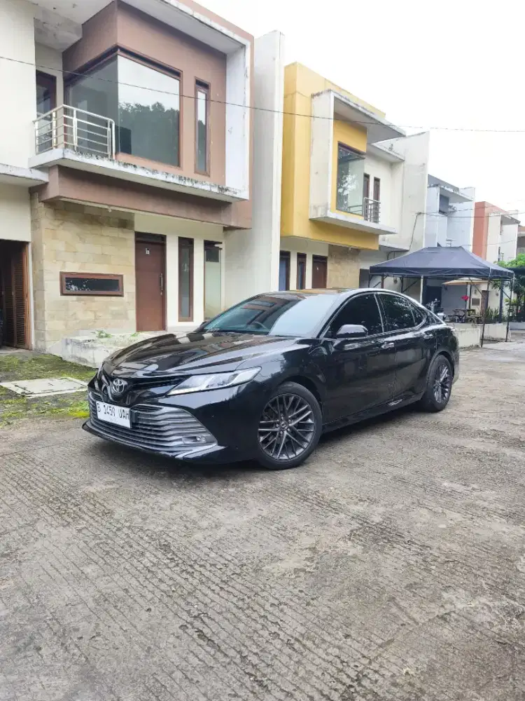 Camry 2.5 V A/T 2019