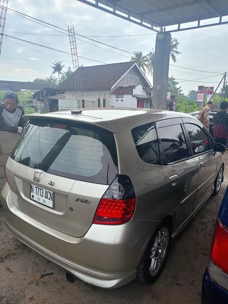 Honda Jazz 2004 Bensin