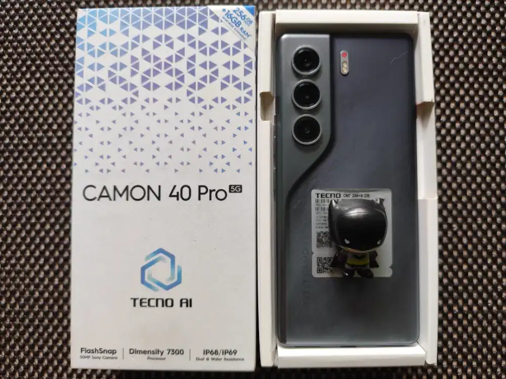 tecno camon 40 pro 5g 8/256 fullset