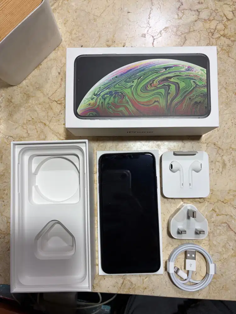 iPhone XS Max (256GB) – Pemakaian Pribadi, Full Set