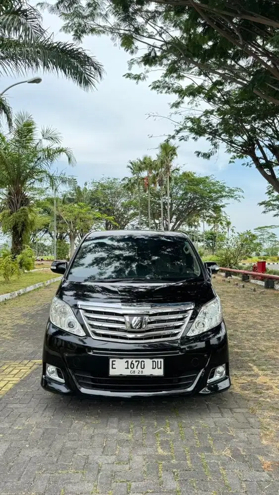 Toyota Alphard G 2012