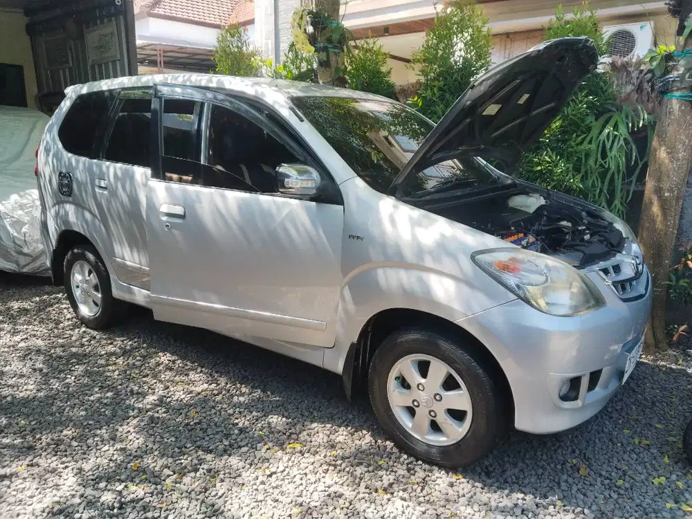 Toyota Avanza tipe G