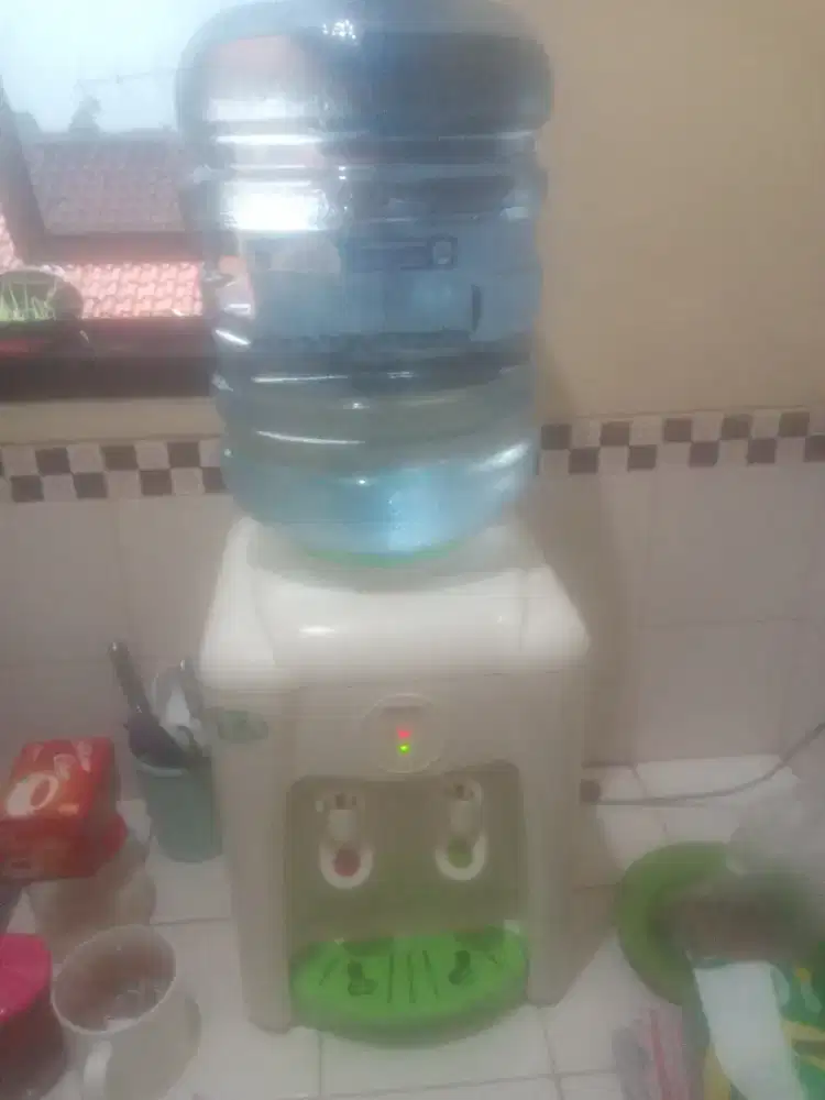 Dispenser Miyako panas dingin+ 1 galon