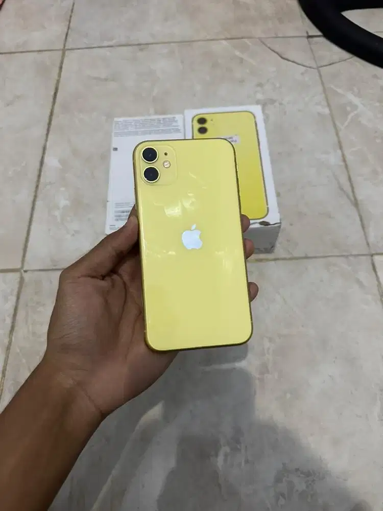 iPhone 11 64Gb Yellow