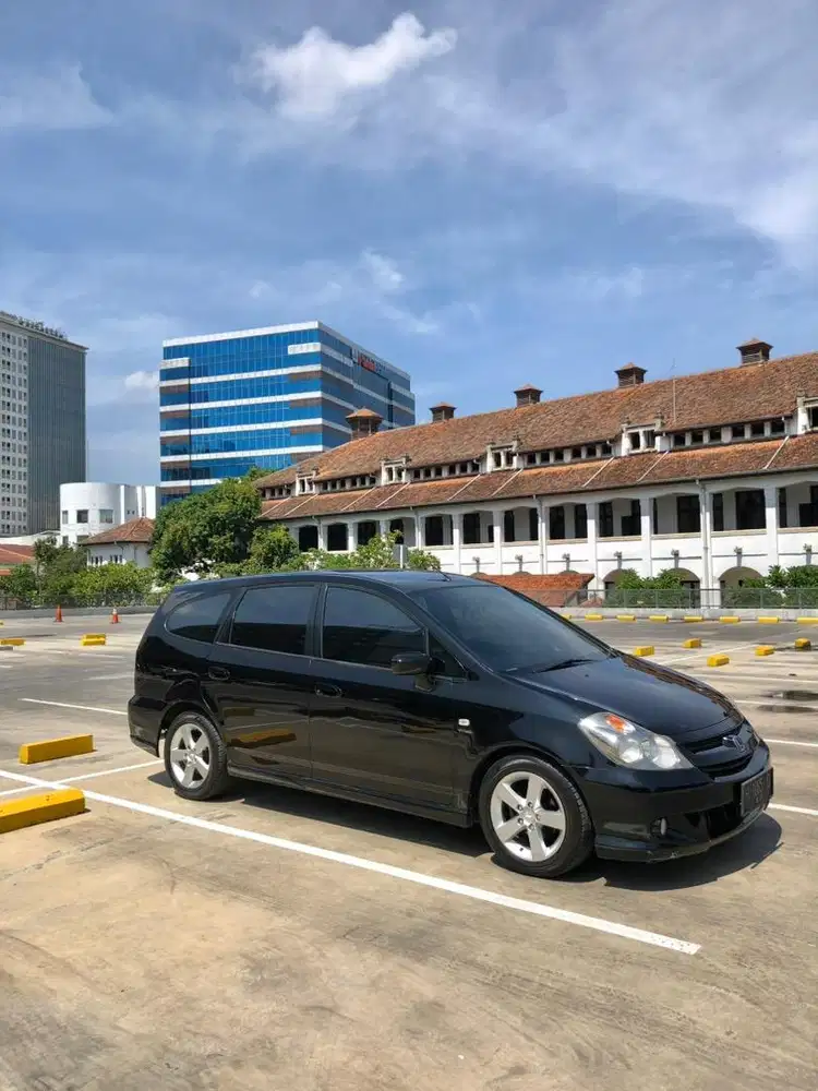 2004 honda stream 1.7 matic