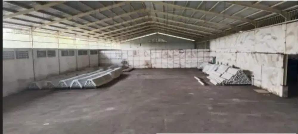 Disewakan

Ex Pabrik Siap Pakai 
Lokasi Di Bambe - Driyorejo, Gresik