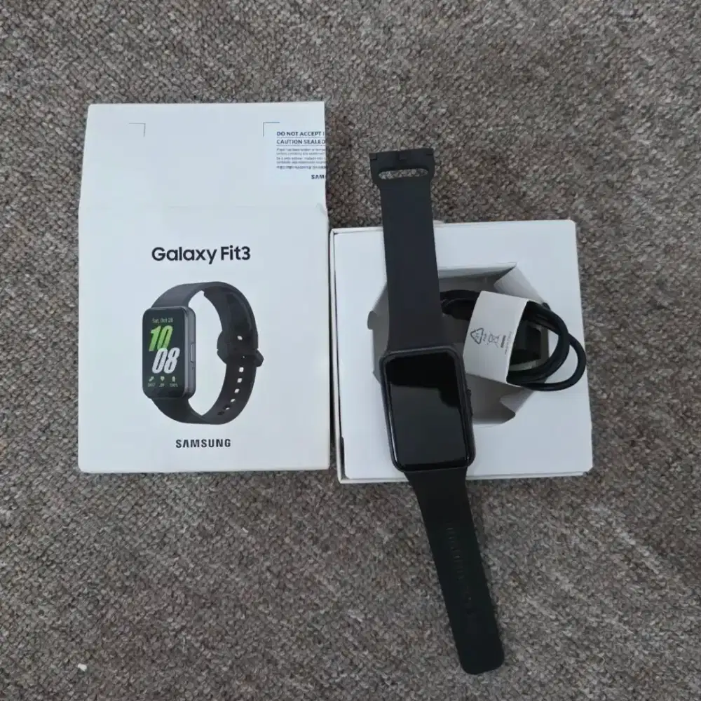 SAMSUNG GALAXY FIT 3 – HITAM