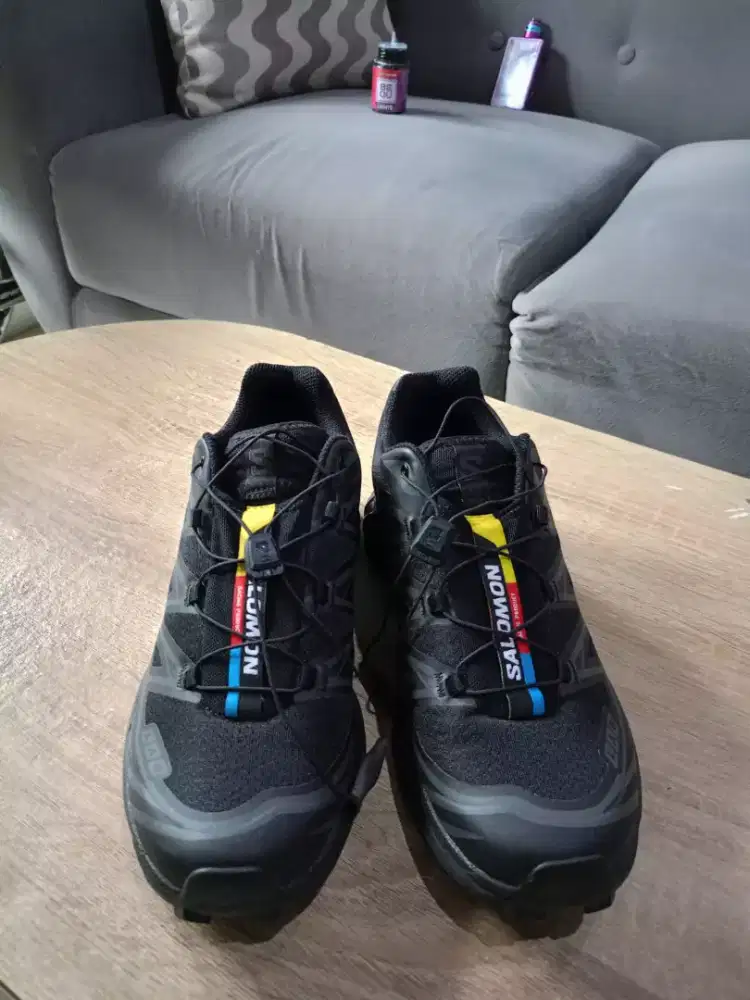 sepatu salomon unisex