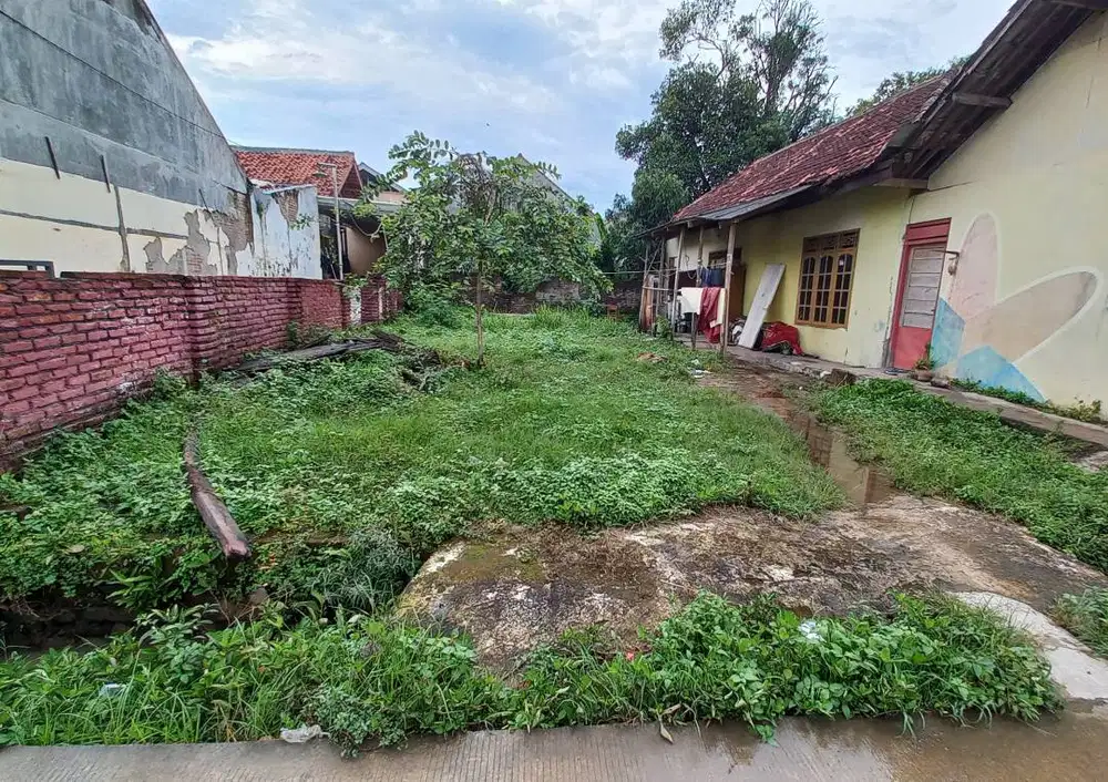 Dijual Tanah Di lokasi sangat strategis cocok untuk RUKO.
