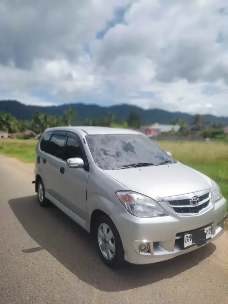 Jual avanza 2010 E