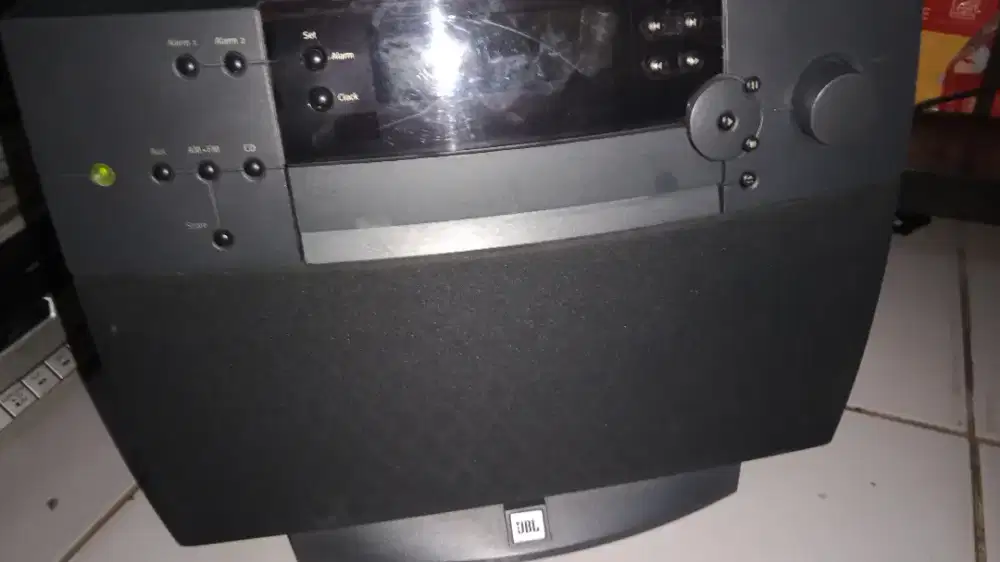 Player antik JBL perlu perbaikan