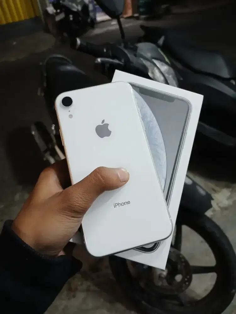 iPhone xr 128gb ibox