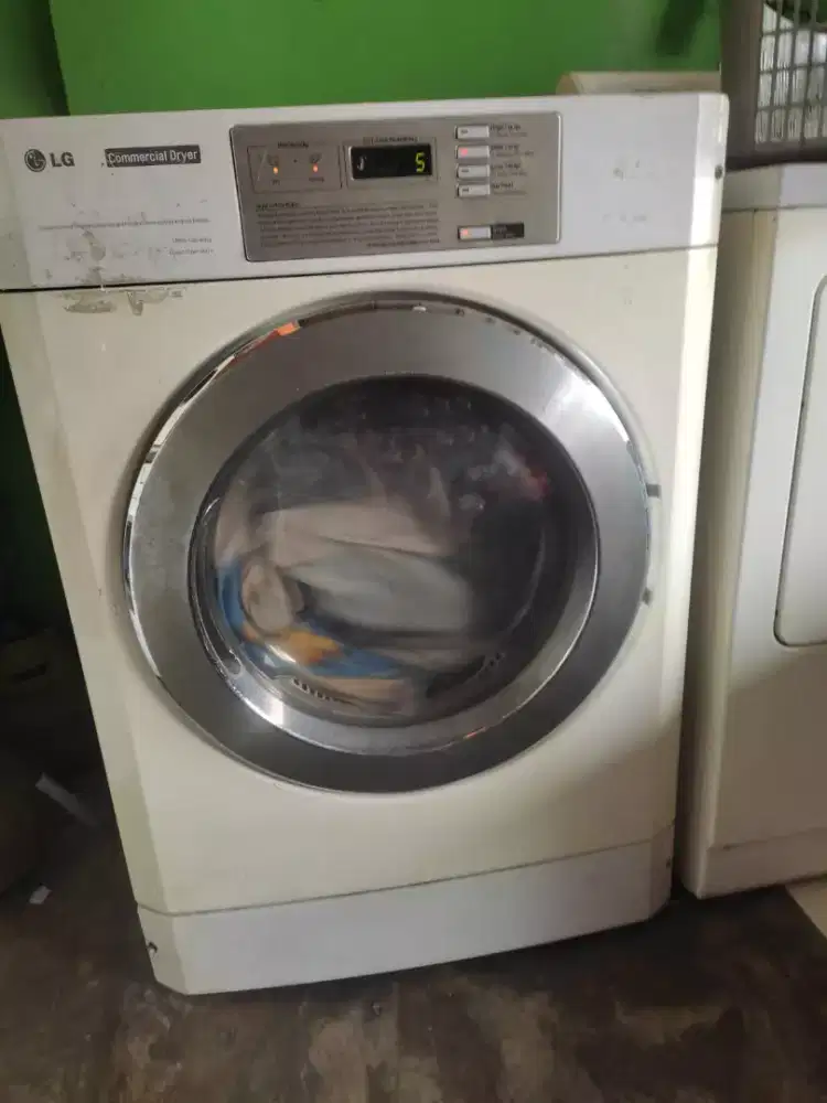 Mesin Dryer LG Giant Second