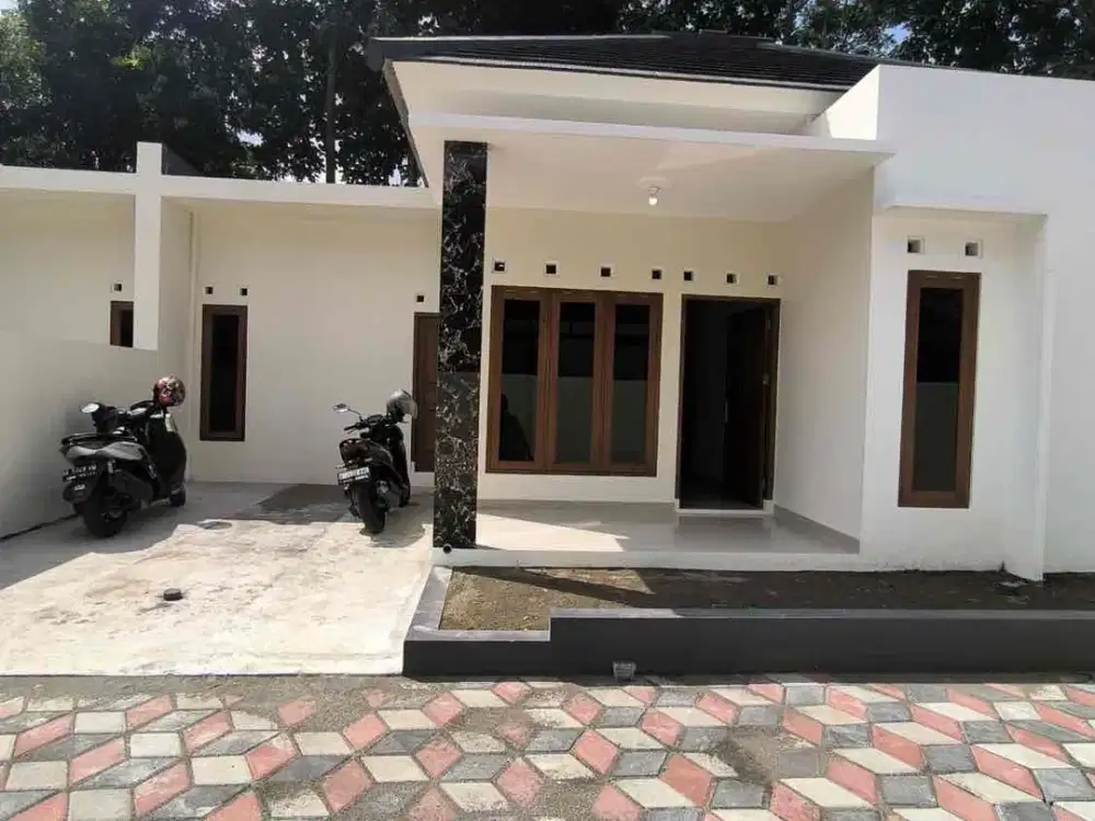 Dijual Rumah Siap Huni dlm Cluster di Barat Pasar Cebongan