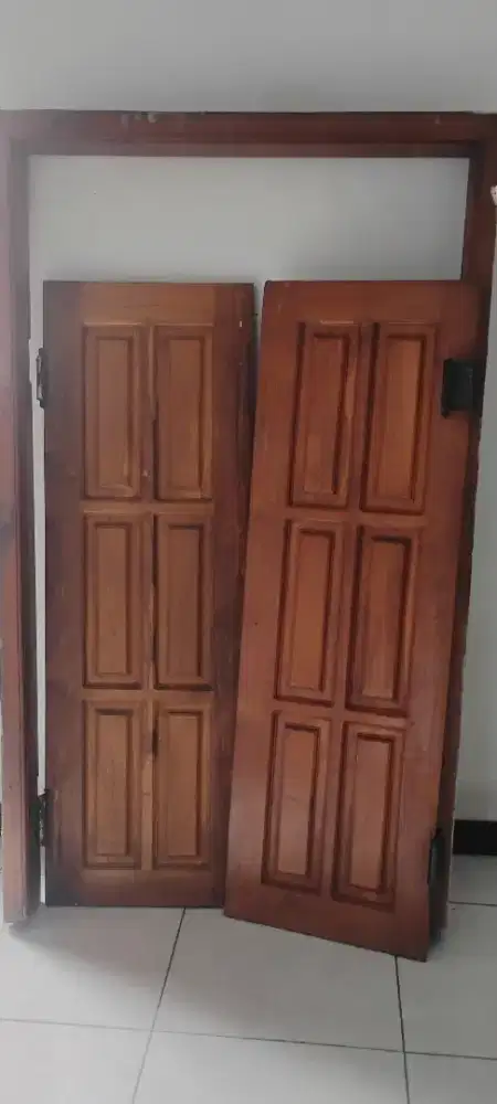 Dijual pintu kayu jati asli Jepara