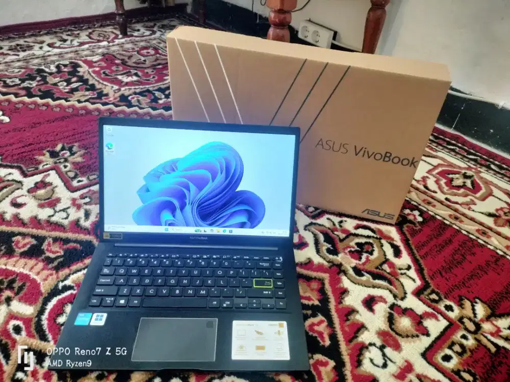 Asus i3 Gen 11 SSD 512 Ram 8 Normal