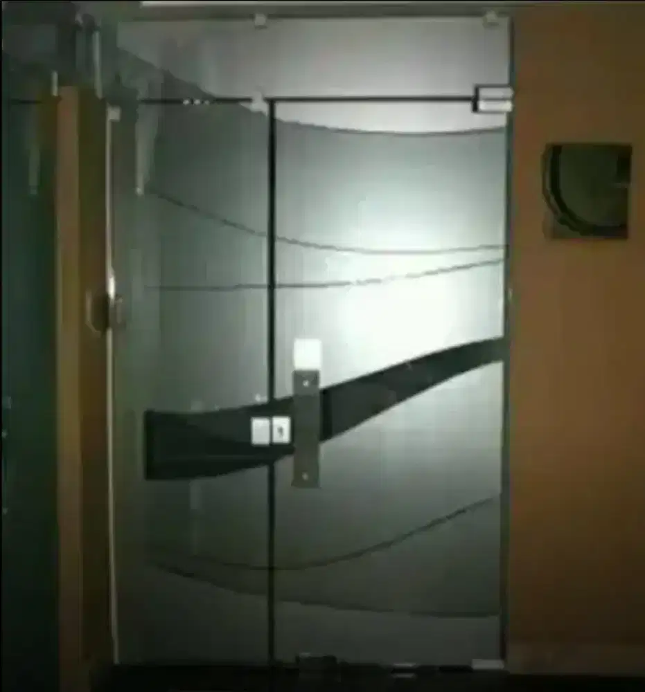 Psng stikerkaca stikersanblas kacafilm bisa psang dri DLM/LUAR ruangan