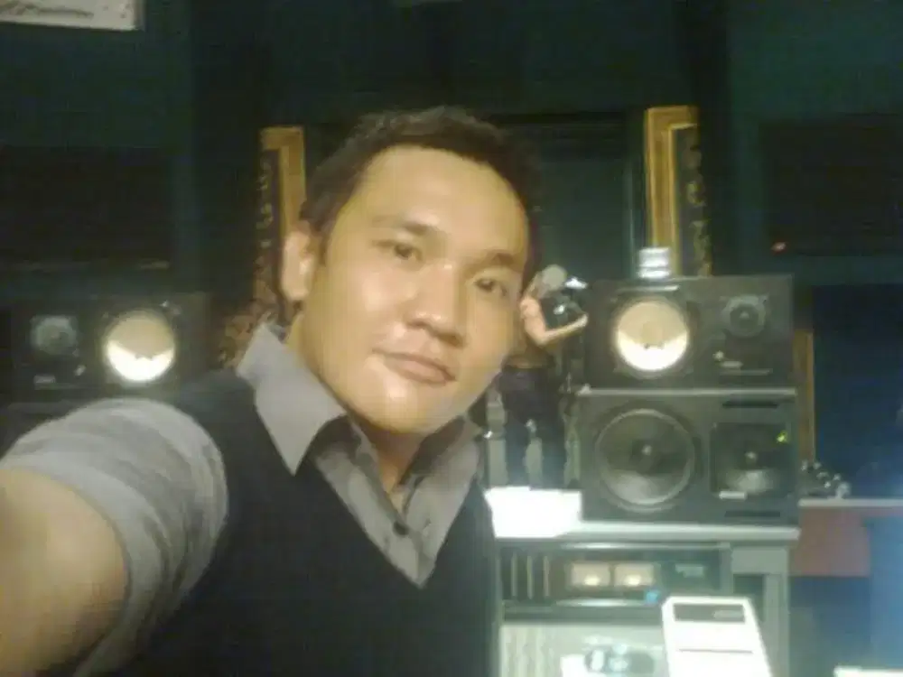 Pengalaman Antar Jemput,Antar berkas,Bisa mengendarai  Mobil.