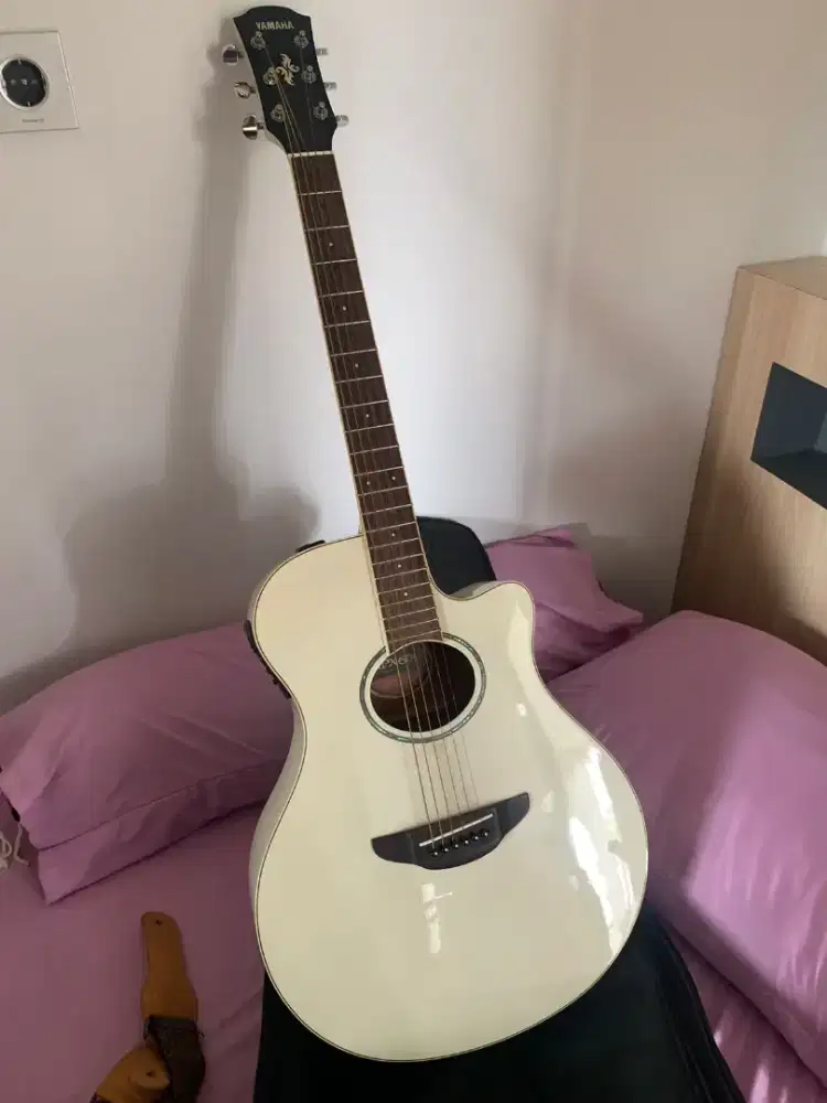Gitar Yamaha APX 600