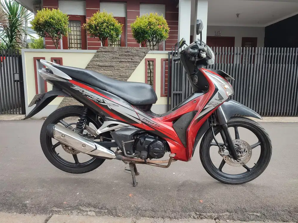 HONDA SUPRA HELMIN 2013