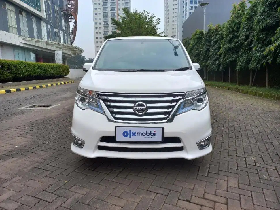DP MURAH Nissan Serena 2.0 Highway Star Bensin-AT 2017 CSMPB