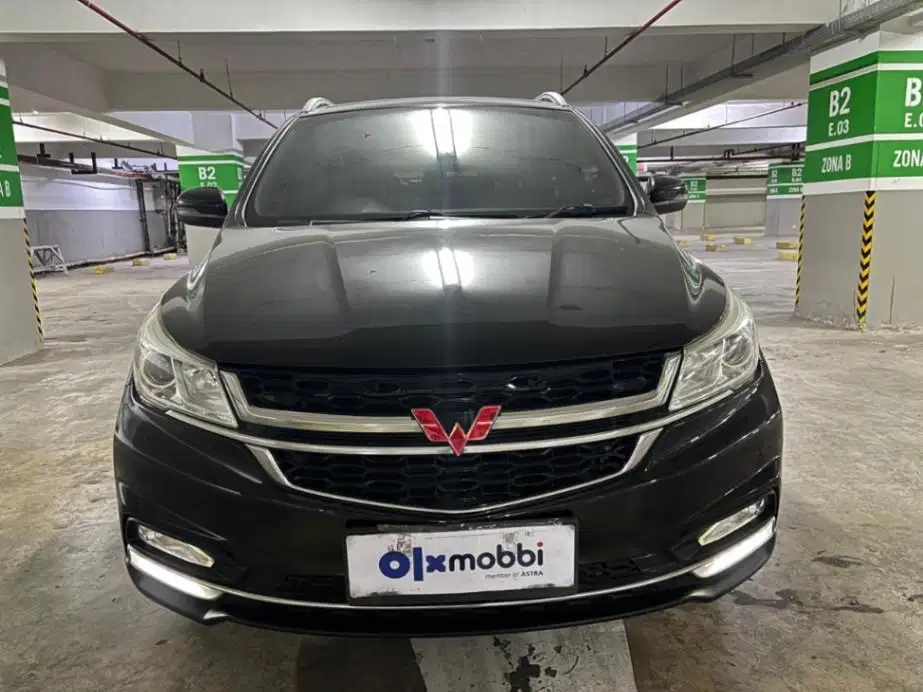 DP Rendah  8JT Wuling Cortez 1.5 CT Lux Bensin-AT 2020 Hitam