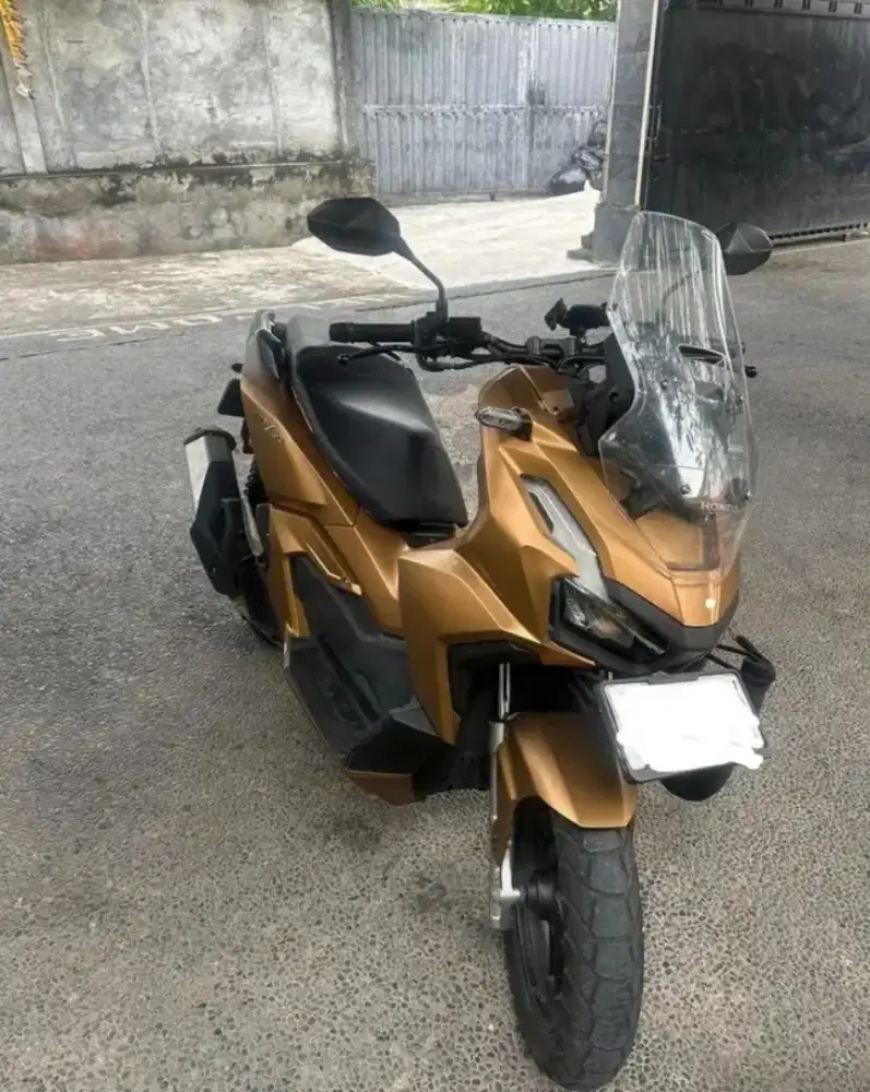 Honda ADV 160 tahun 2024