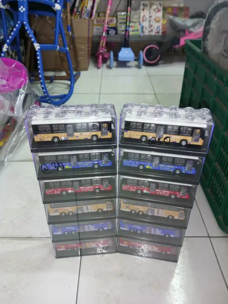 Mainan Anak Diecast Bis