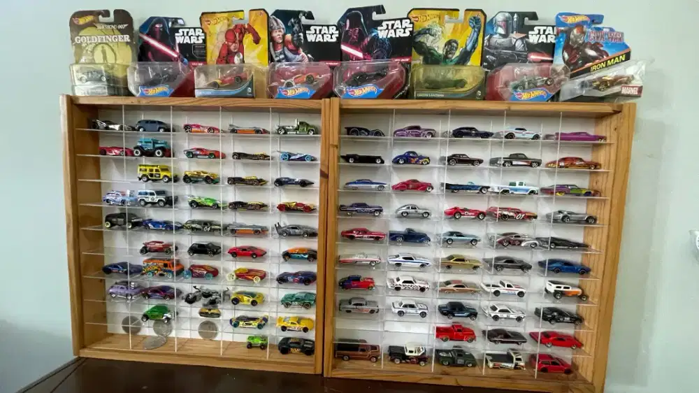 HotWheels 100+pcs, Rak, Tas, Trackwf Bermain