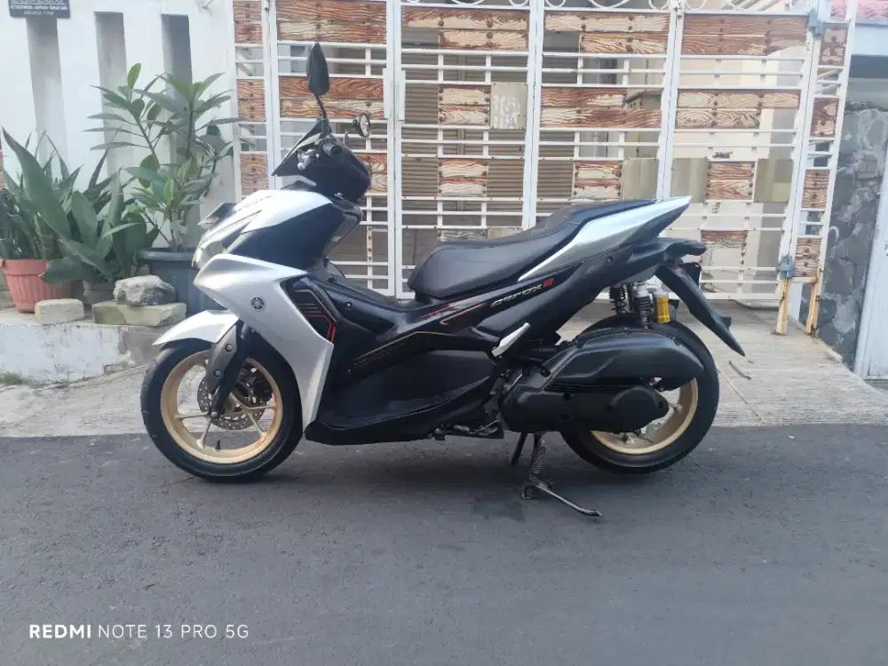 Yamaha aerox abs 2023 b dki km low istimewa