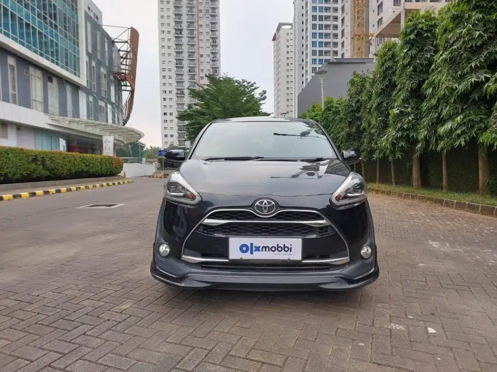 DP MURAH Toyota Sienta 1.5 Q Bensin-AT 2017  CZMSB