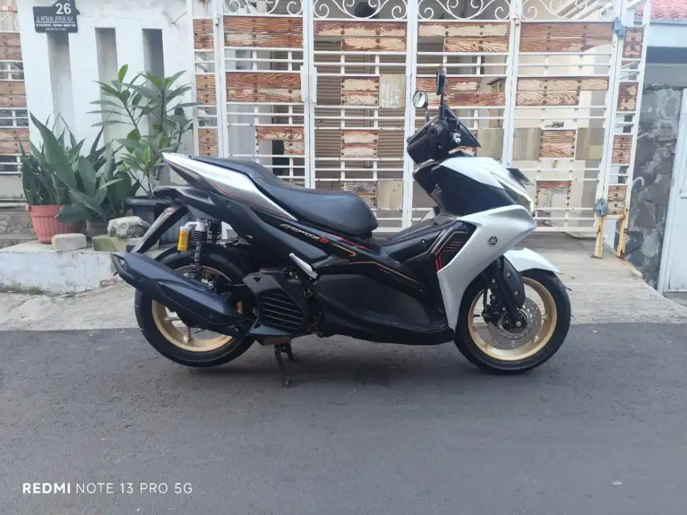 Yamaha aerox abs connected 2023 b dki km low istimewa