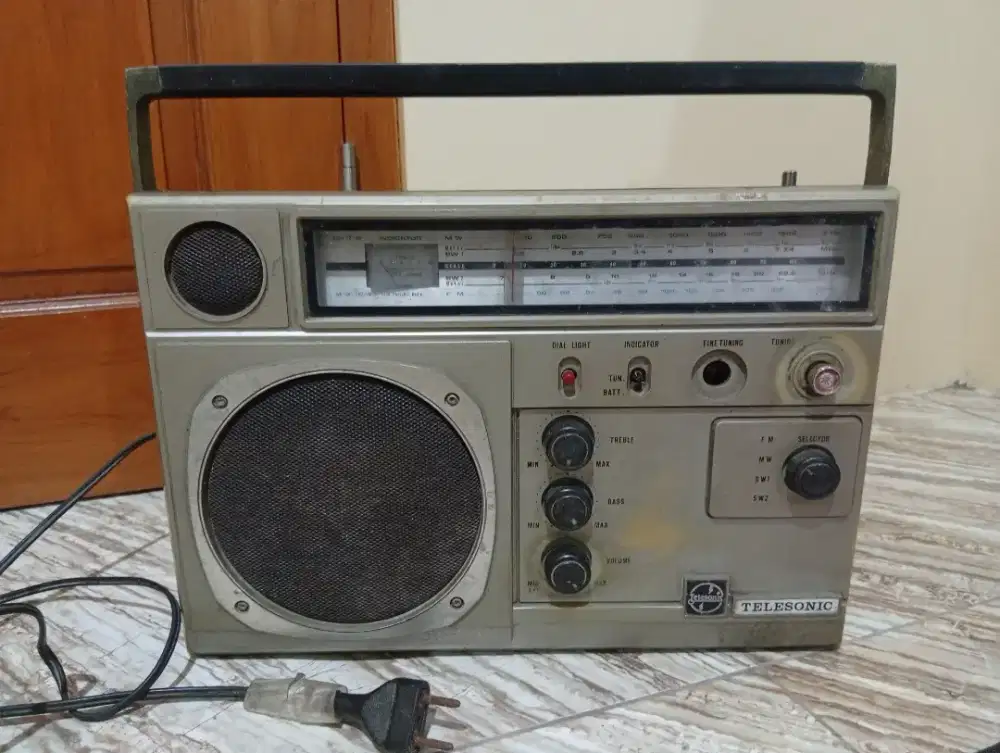 DIJUAL RADIO LAWAS JADOEL