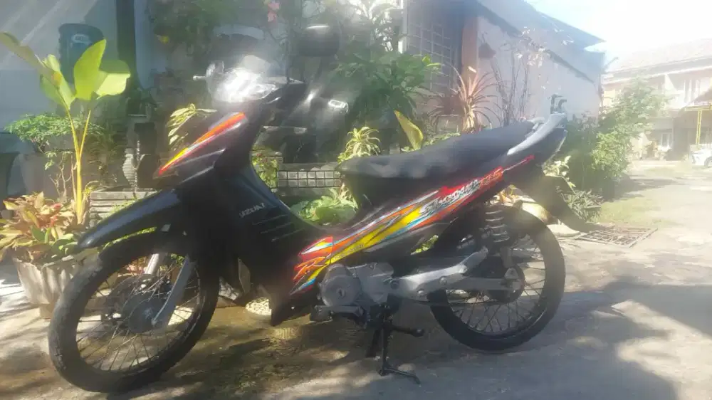 SUZUKI SHOGUN 125 R