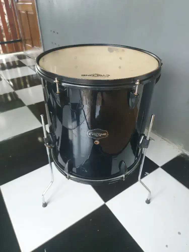 Floor Tom Isuzu Cyclone