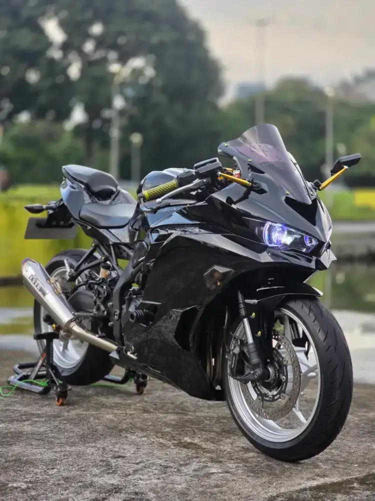 Kawasaki ZX25R NON ABS Modif