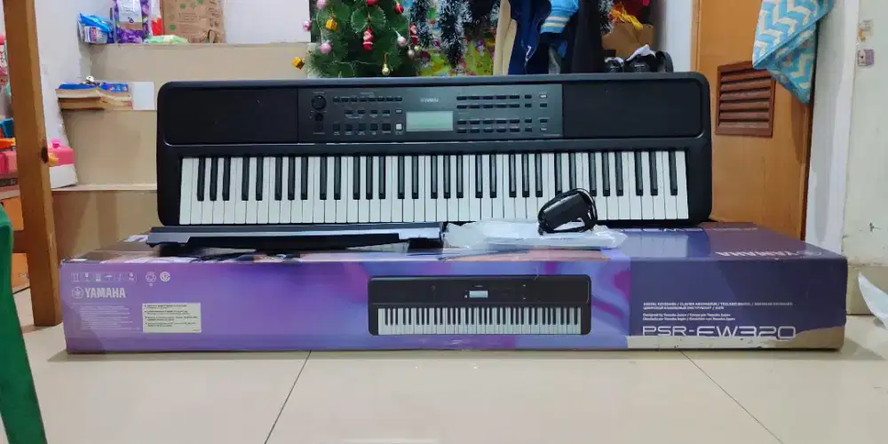 Yamaha psr ew320 lengkap mulus, garansi