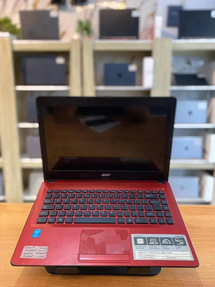 ACER Z1402 CORE I3-5005U HDD 500/4GB-RED