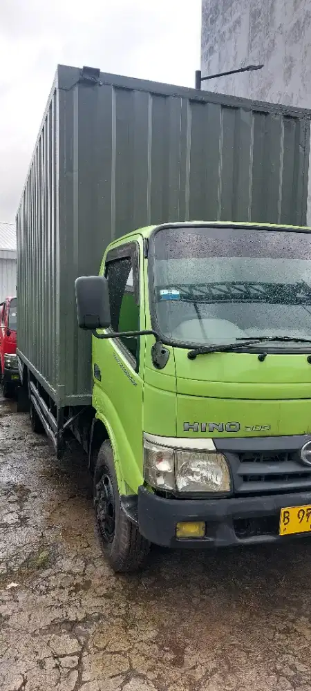 Hino dutro 130 MD Long bok Full ori ada  3 unit