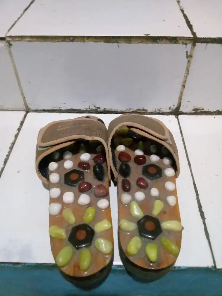 sendal rematik buat kesehatan