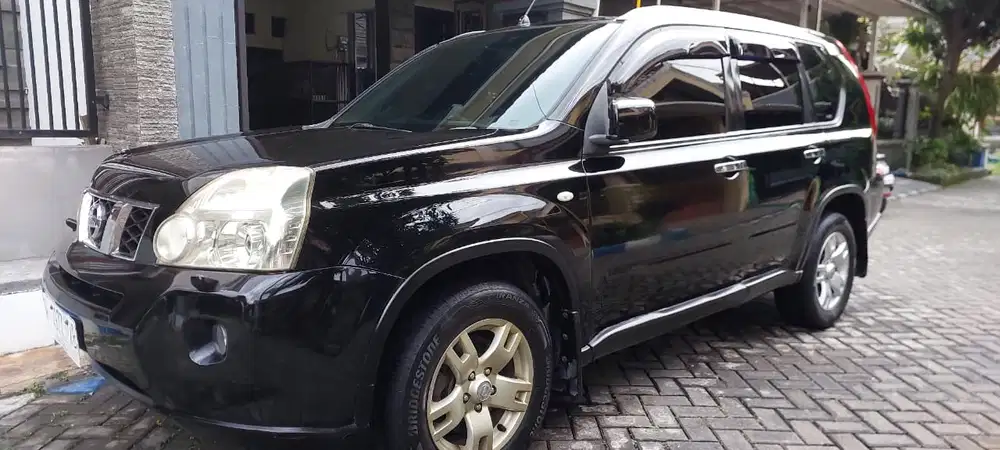 Nissan X-Trail 2011 Bensin