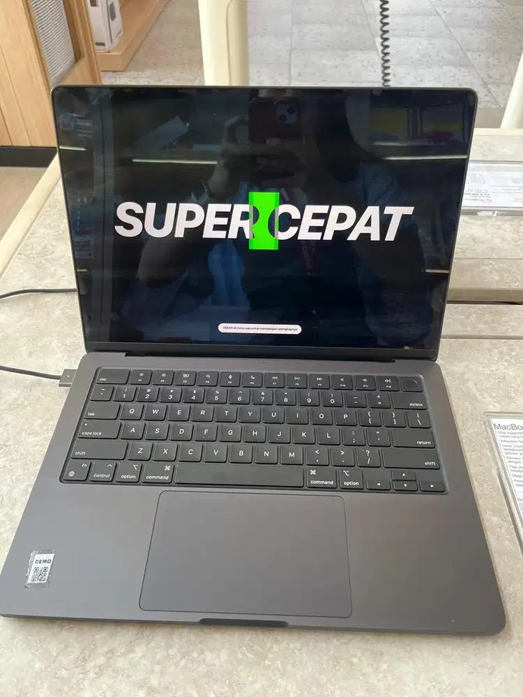 Kredit murah macbook pro hanya ktp aja,free 2 kali cicilan !!!