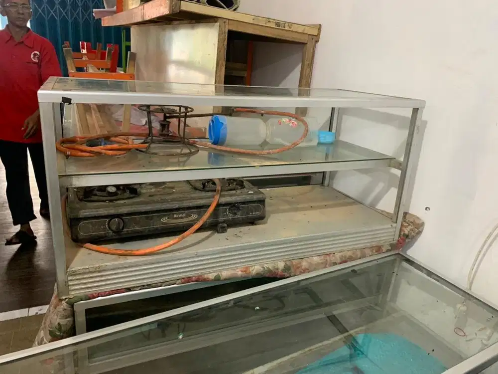 Jual Etalase Panjang Kaca Murah