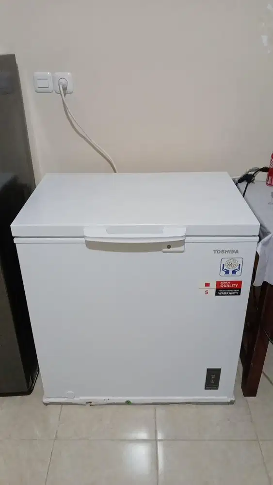Freezer Toshiba 1 Pintu - Kondisi Mulus Siap Pakai