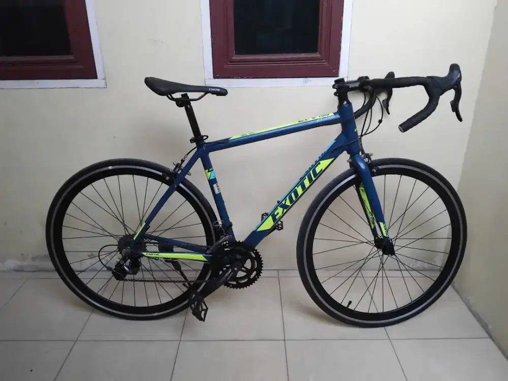 Sepeda road bike exotic ET 2708